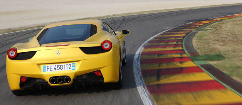 FERRARI 458 ITALIA