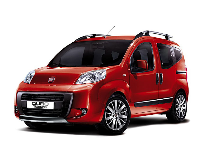 FIAT QUBO TREKKING TRACTION+