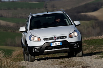 NUOVO FIAT SEDICI