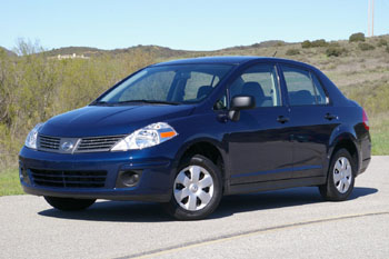 NISSAN VERSA 2009