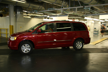 CHRYSLER GRAND VOYAGER - WINDSOR ASSEMBLY PLANT, ONTARIO, CANADA