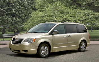 CHRYSLER TOWN & COUNTRY LIMITED (2010)