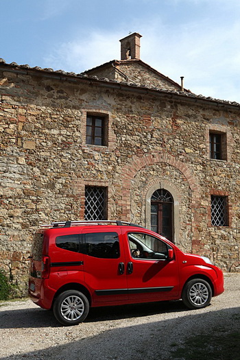 FIAT QUBO TREKKING TRACTION+