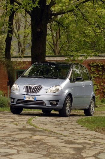 LANCIA MUSA ECOCHIC