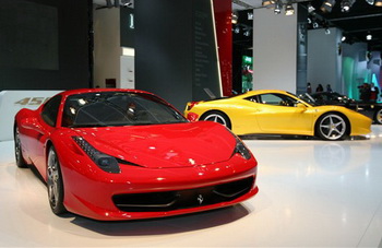 FERRARI 458 ITALIA