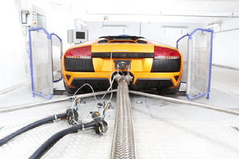 Automobili Lamborghini has announced its intention to complete its program of environmental sustainability in record time by presenting new plans which will enable the company: to achieve a 30% reduction, by the year 2010, in the CO2 emissions produced by its factory; and to achieve a 35% reduction, by the year 2015, in the CO2 emissions produced by its vehicles.