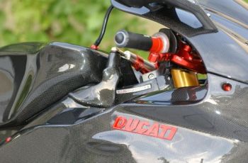 DUCATI 999S CARBON