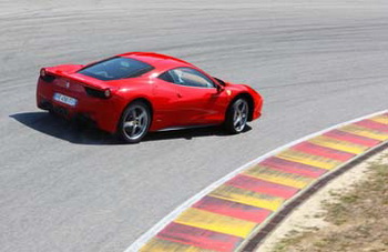 FERRARI 458 ITALIA