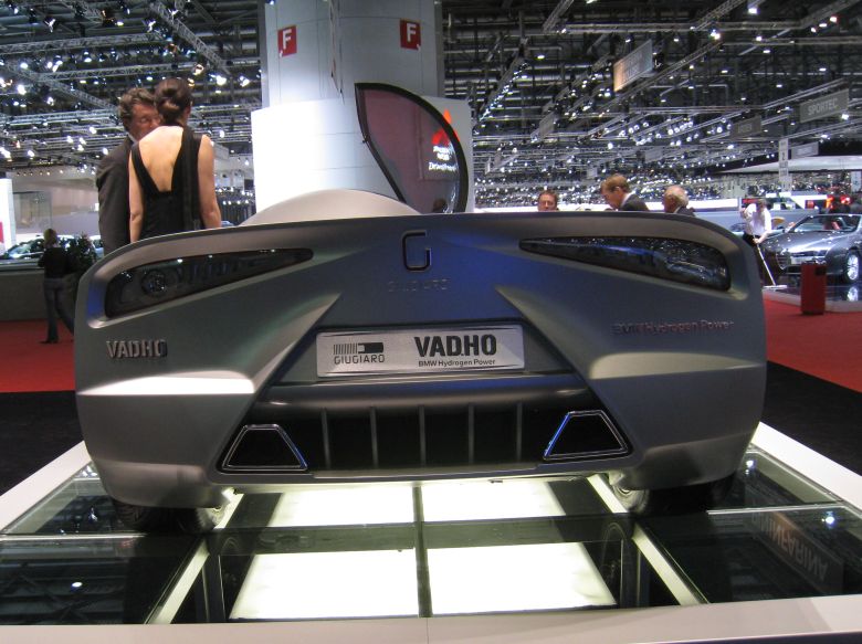 GIUGIARO VAD.HO BMW HYDROGEN POWER