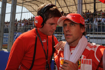 LUCA BADOER AND ROB SMEDLEY - 2009 EUROPEAN GRAND PRIX, VALENCIA