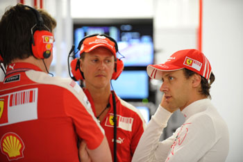 LUCA BADOER, MICHAEL SCHUMACHER AND ROB SMEDLEY - FRIDAY PRACTICE, VALENCIA