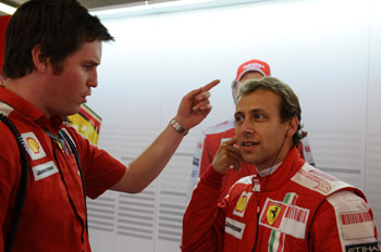 LUCA BADOER AND ROB SMEDLEY - 2009 EUROPEAN GRAND PRIX, VALENCIA