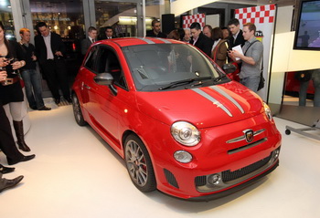 ABARTH 695 TRIBUTO FERRARI