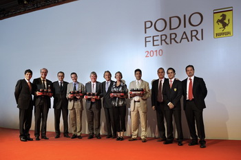 PODIO FERRARI 2010