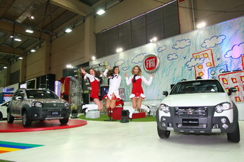 FIAT NEW UNO - SANTIAGO AUTO SHOW, CHILE 2010