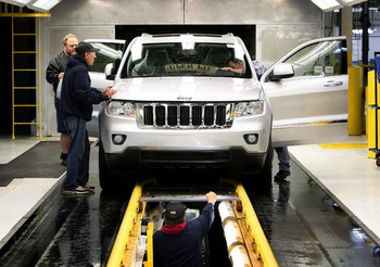 NEW 2011 JEEP GRAND CHEROKEE - LAUNCH AT JEFFERSON NORTH ASSEMBLY PLANT, MAY 2010