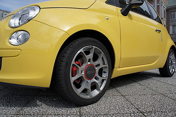 FIAT 500 BAMBINO CLUB JAPAN - "PICNIC" AT THE KOBE FRUIT & FLOWER MARKET