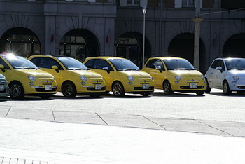 FIAT 500 BAMBINO CLUB JAPAN - "PICNIC" AT THE KOBE FRUIT & FLOWER MARKET