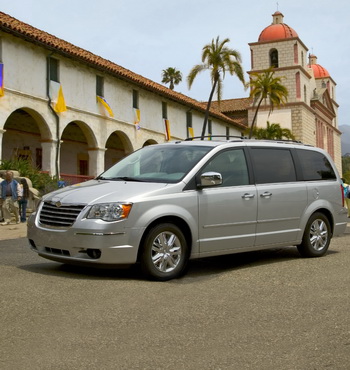 CHRYSLER TOWN & COUNTRY