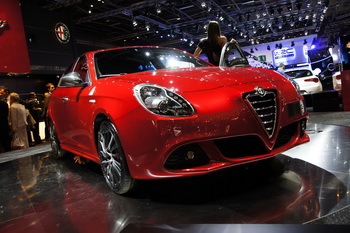 ALFA ROMEO GIULIETTA MULTIAIR TCT - 2010 PARIS MOTOR SHOW