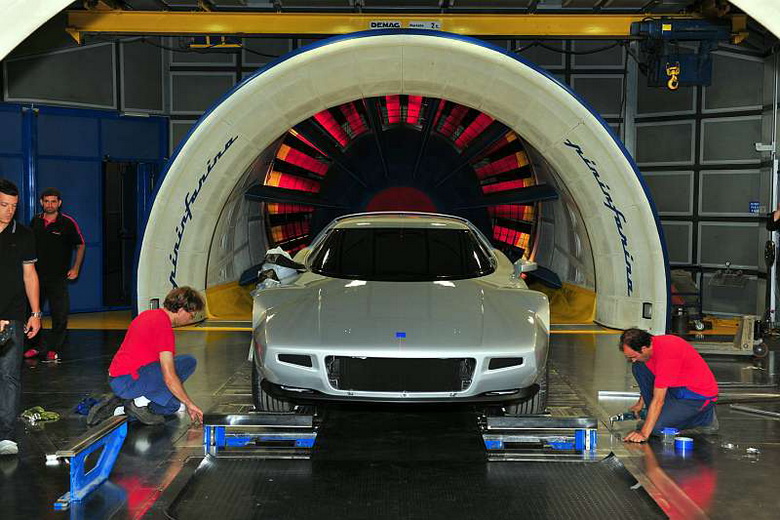 NEW LANCIA STRATOS FERRARI V8 (2010)
