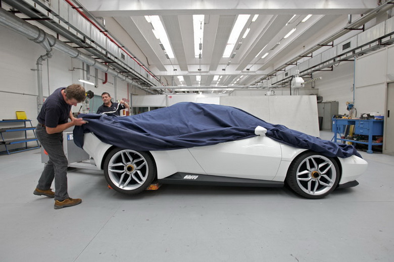 NEW LANCIA STRATOS FERRARI V8 (2010)