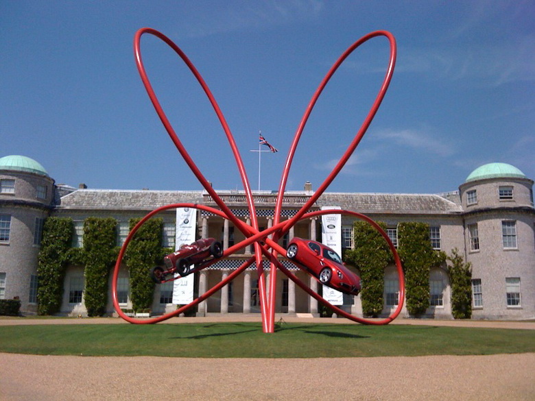 ALFA ROMEO SCULPTURE ON LAWN OF GOODWOOD HOUSE, FESTIVAL OF SPEED 2010