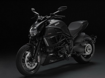 DUCATI DIAVEL 2011