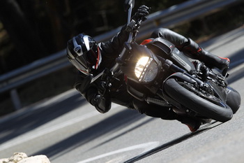 DUCATI DIAVEL 2011