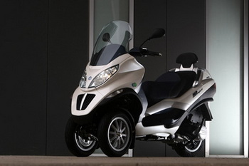 PIAGGIO MP3 300IE HYBRID