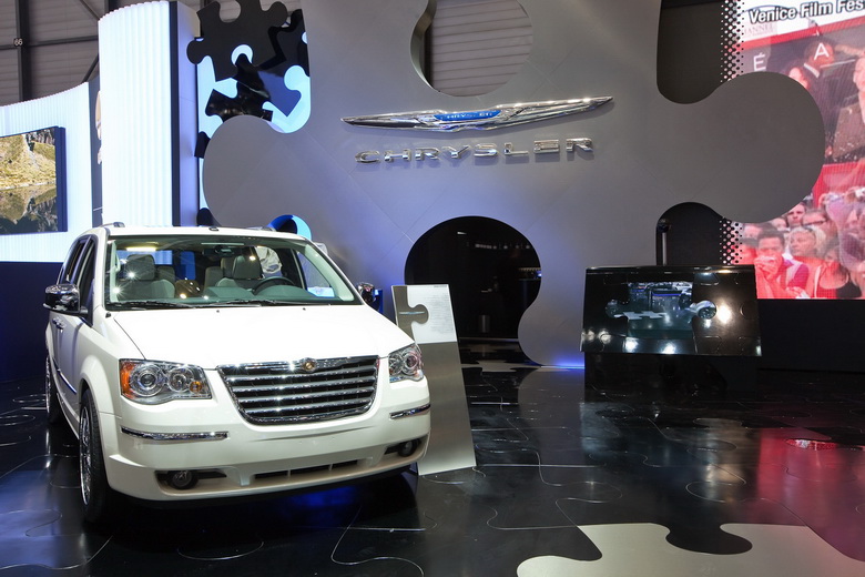 CHRYSLER AT THE 80TH GENEVA MOTOR SHOW 2010