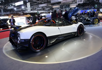 PAGANI ZONDA CINQUE ROADSTER