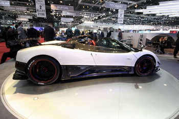 PAGANI ZONDA CINQUE ROADSTER