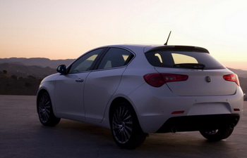 ALFA ROMEO GIULIETTA MUTLIAIR QUADRIFOGLIO VERDE