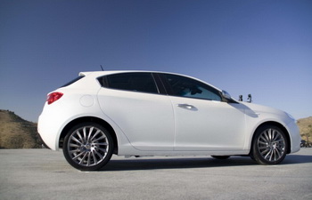 ALFA ROMEO GIULIETTA MUTLIAIR QUADRIFOGLIO VERDE