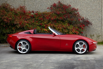 PININFARINA ALFA ROMEO 2UETTOTTANTA