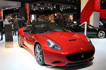 FERRARI CALIFORNIA HELE - 2010 PARIS MOTOR SHOW