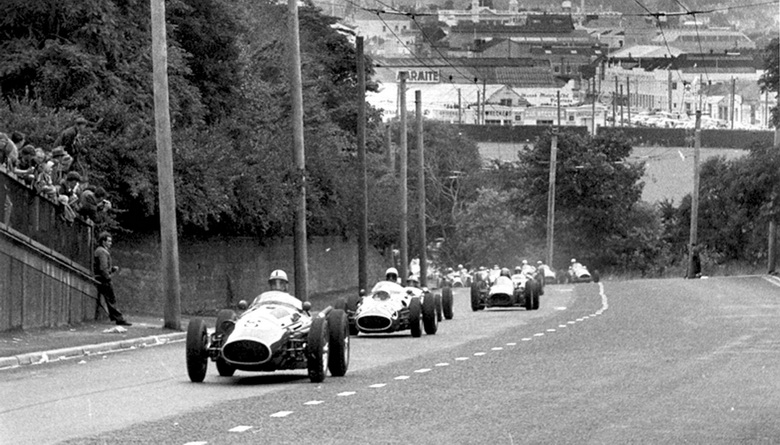 CHRIS AMON - MASERATI 250F - DUNEDIN STREET RACE NEW ZEALAND, 1962