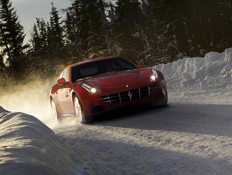 FERRARI FF