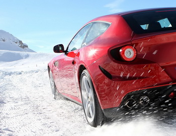 FERRARI FF