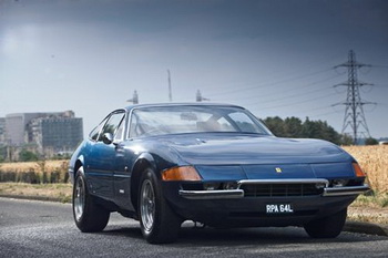 FERRARI 365 GTB/4 DAYTONA