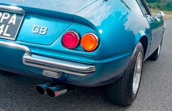 FERRARI 365 GTB/4 DAYTONA