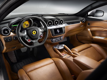 FERRARI FF
