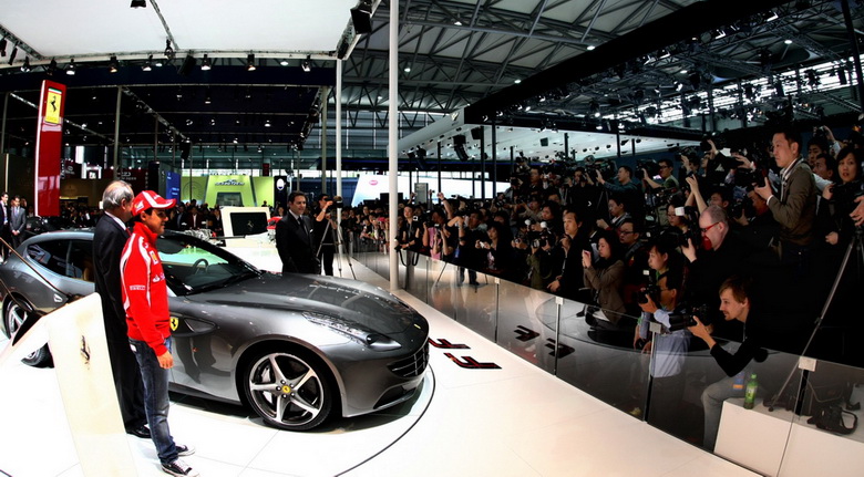 FERRARI FF - AUTO SHANGHAI 2011