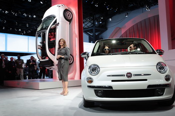 FIAT 500 CABRIO - NEW YORK AUTO SHOW 2011