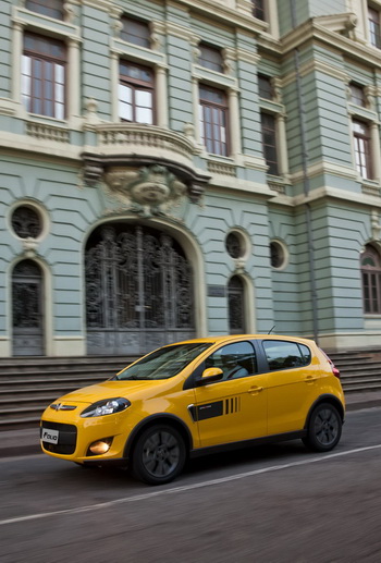 NEW FIAT PALIO SPORTING E.TORQ 2012