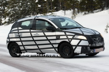 NUOVA LANCIA YPSILON 2011