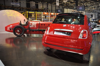 FIAT 500 TWINAIR - 2011 GENEVA MOTOR SHOW