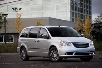 CHRYSLER TOWN & COUNTRY 2012