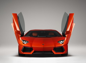 LAMBORGHINI AVENTADOR LP700-4